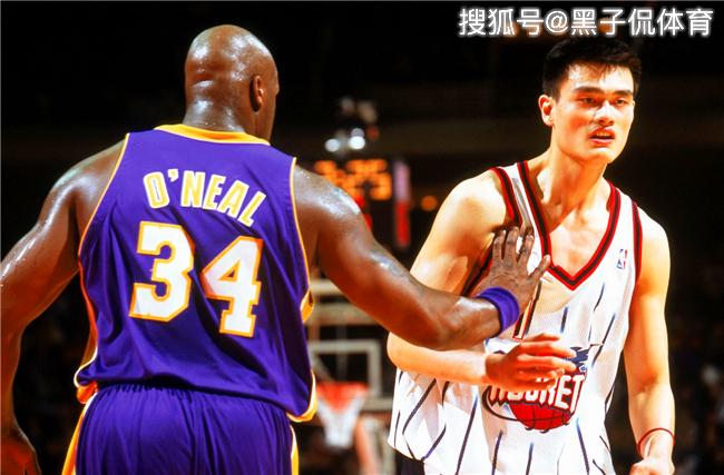姚明在NBA年薪，从状元秀到亿万身家，他的收入到底怎么算？
